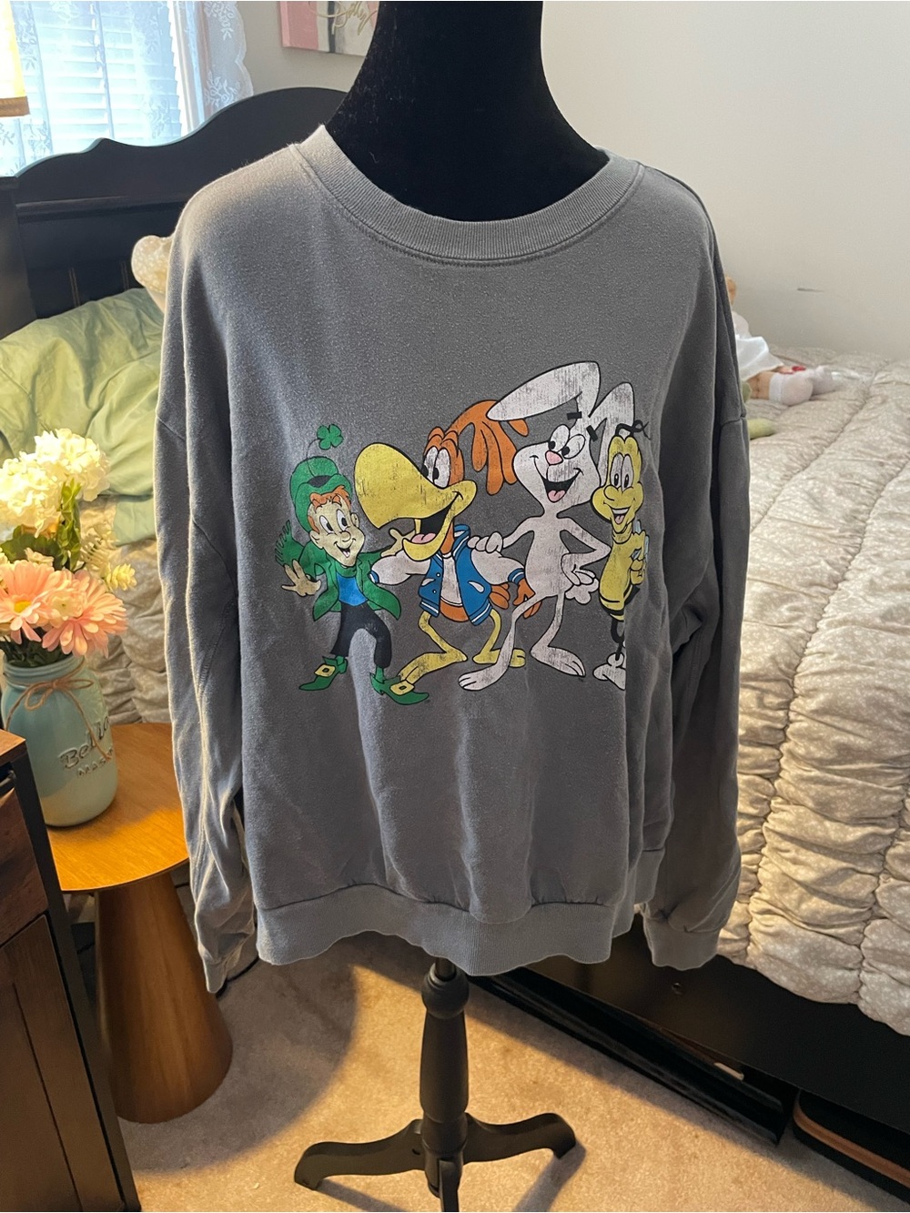 Junior’s Gray Graphic Cartoon Crewneck Sweatshirt